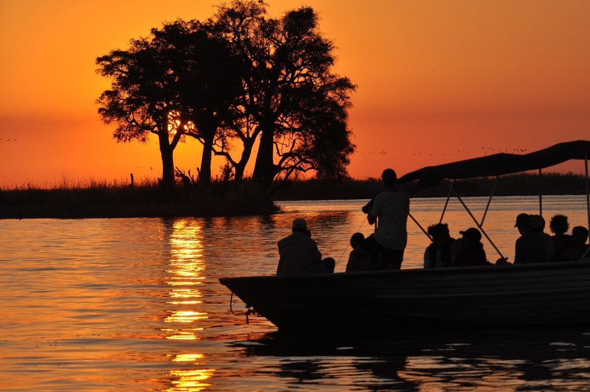 “Rêves d’Aventure en Famille: L’Okavango Authentique”